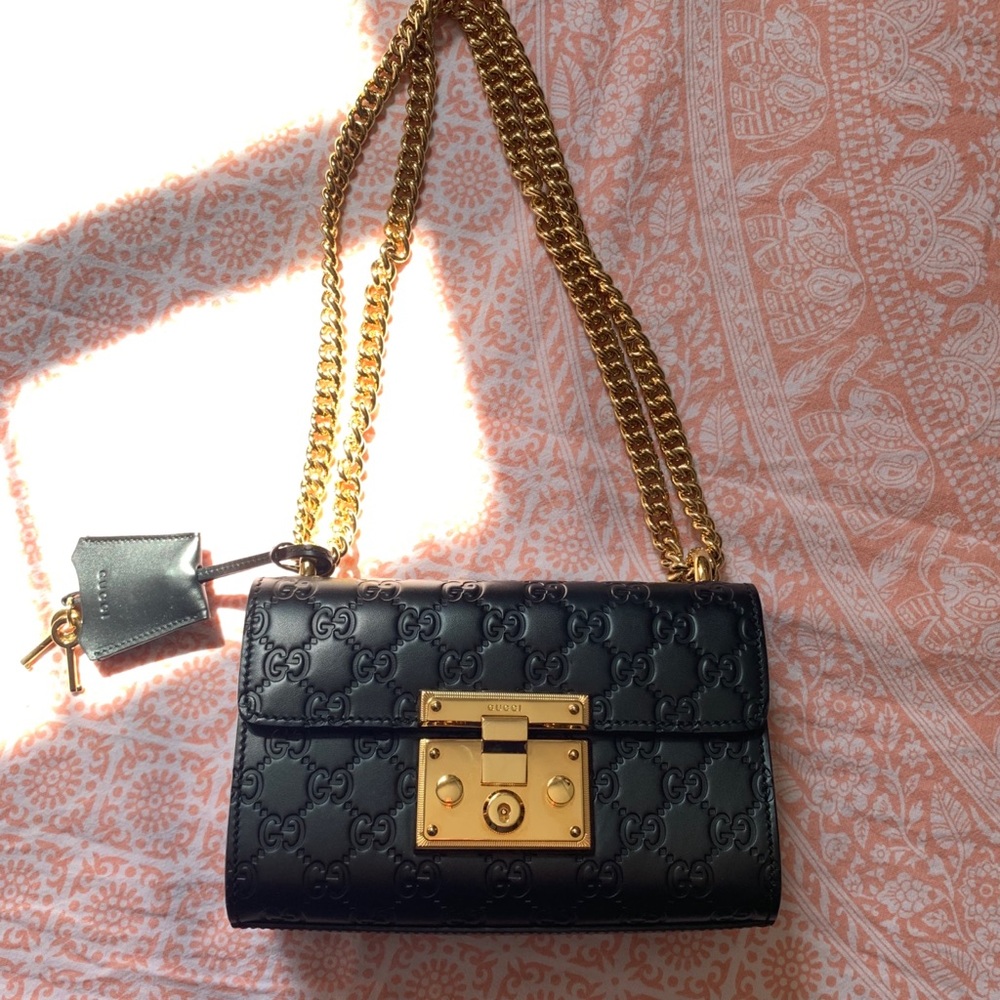 Gucci Padlock - Small Signature shoulder bag 🖤🖤